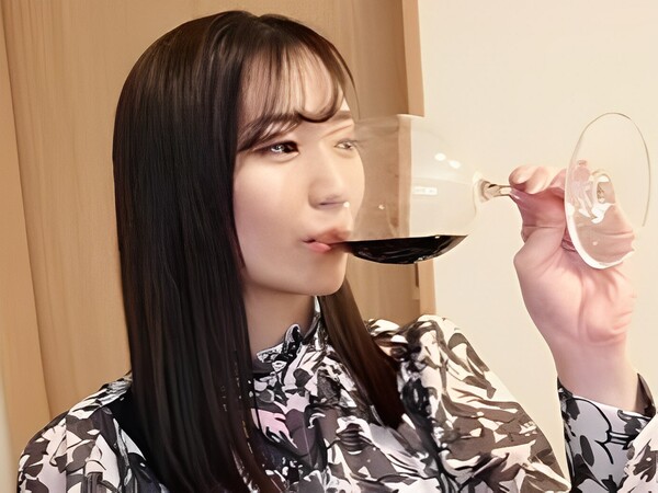 【素人人妻】『アプリで出会ったら…』欲求不満な人妻が剛毛マ○コを正常位で激突かれ、騎乗位では自ら腰を振り乱す！！旦那じゃ物足りない人妻のセルフピストンがエロすぎる♡