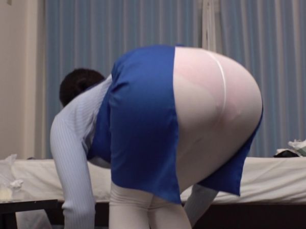 【素人】家事代行の家政婦さんのエロ尻に我慢できずにズボンずらして生チン即ハメ不倫SEX…ッ！