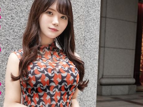 【若妻の危険な火遊び】旦那じゃ満足できない！欲求不満の美巨乳妻が、他人棒に夢中♡不倫の快感に溺れ、背徳のセックスで乱れまくる！！