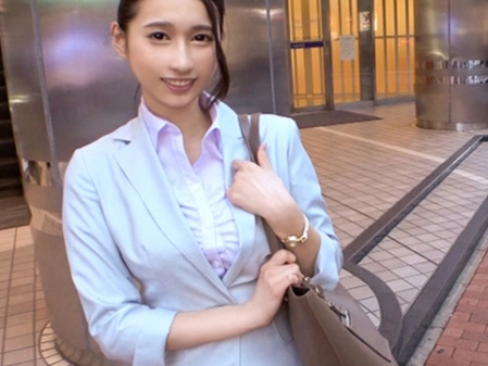 【美脚OLの危険な誘惑】街でナンパしたキャリアウーマン！美ボディ＆美脚のお姉さんと即エッチ♡仕事帰りのスーツ姿から大胆に変身！チ○ポギンギンでオマ○コ激突き！