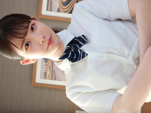 【地雷系JKの危険な誘惑】制服美少女のマンコを激ピストン！地雷系女子の敏感な膣内に濃厚ザーメンぶちまけ、中出しセックスで悶絶！！