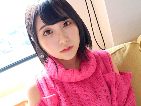 【ナンパ成功！美ボディ素人娘】小顔でスタイル抜群の敏感女子、初撮りで大胆に！男優の激ピストンに本気で感じまくり、淫らな喘ぎ声が止まらない！♥︎