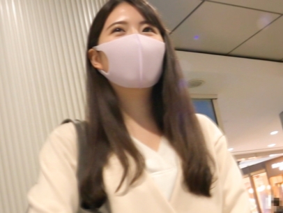 【人妻の危険な火遊び】『旦那には内緒にして…』30代とは思えない美ボディのセレブ妻が、Tバック姿で不倫セックスに溺れる！子持ちとは思えないエロさで、夫以外のチ○ポに悶える！