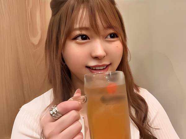 【素人】笑顔が超キュートなインフルエンサー♡ローションでテカる身体を連続ピストンされておっぱいにザーメンぶっかけ♡