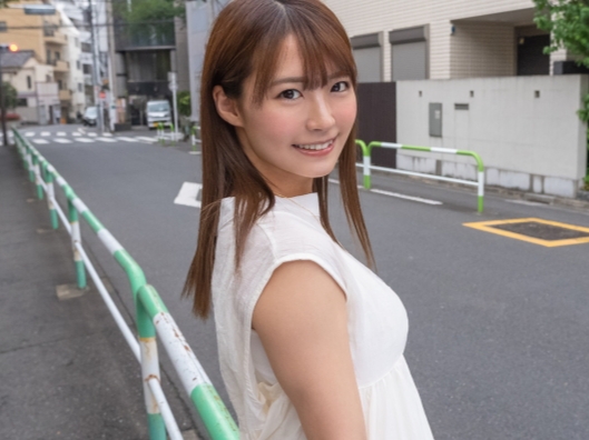 【制服美少女のバック責め】『あっ…ダメ…気持ち良すぎる…』めちゃカワ美少女が制服姿でバックから激ピストン！ビクビク痙攣しながらイキまくる姿は必見！！