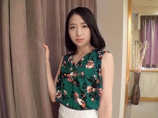 【スレンダー美人の淫乱騎乗位】キレイなお姉さんがチ○コで乱れまくり！細身ボディをくねらせ、快感に悶える姿がエロすぎて大興奮間違いなし！！