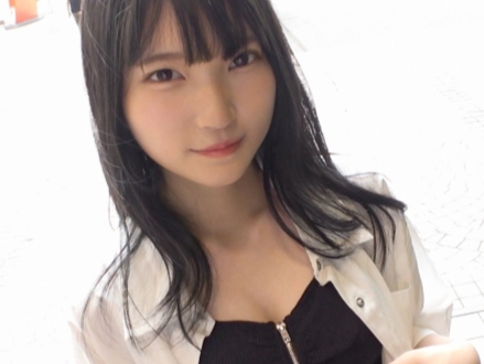 【透明感抜群の色白スレンダー】『気持ち良すぎる…』街で見つけた純白美肌の細身女子をナンパ！細いカラダでデカチンをしっかり受け止め、敏感なカラダがビクビク感じまくる！！街中で見かける清楚系女子の意外なエロさに驚愕！♡