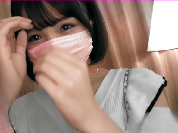 【パパ活ミニマム美少女】143cmの小さなカラダでおじさんチ●ポを味わい尽くす！キツキツマ●コに生ハメされ、感じまくるロリっ子♥ 中出しされるまで乱れまくるパパ活交尾！