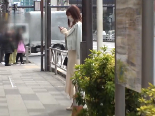 【元レースクイーン】『クリ責め最高～♡』待ち合わせに現れた美ボディ美女！自他共に認めるヤリマンが、アクセル全開でエロ全開！スタイル抜群のカラダを駆使して男を骨抜きにする！