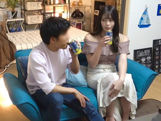 【ナンパ成功!ラウンドガール美女の淫らな本性】『誰かに見られてるかも…』華やか美女が盗撮されながらガチイキ!隠れた性欲を曝け出す痴態がエロすぎる!